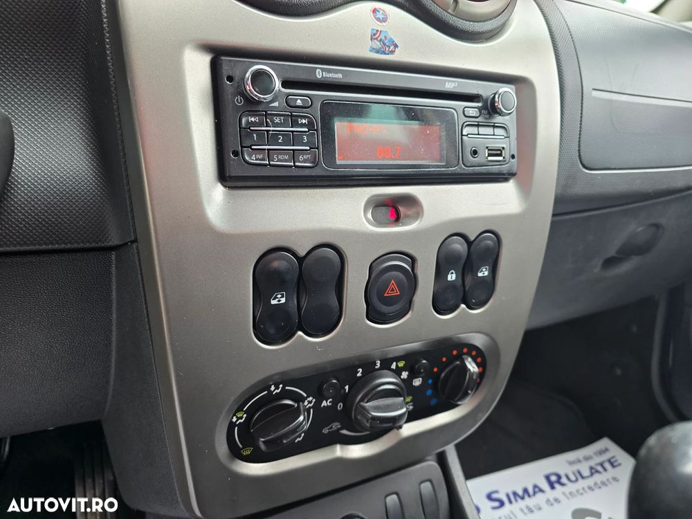 Dacia Duster dCi 110 FAP 4x2 Prestige - 20