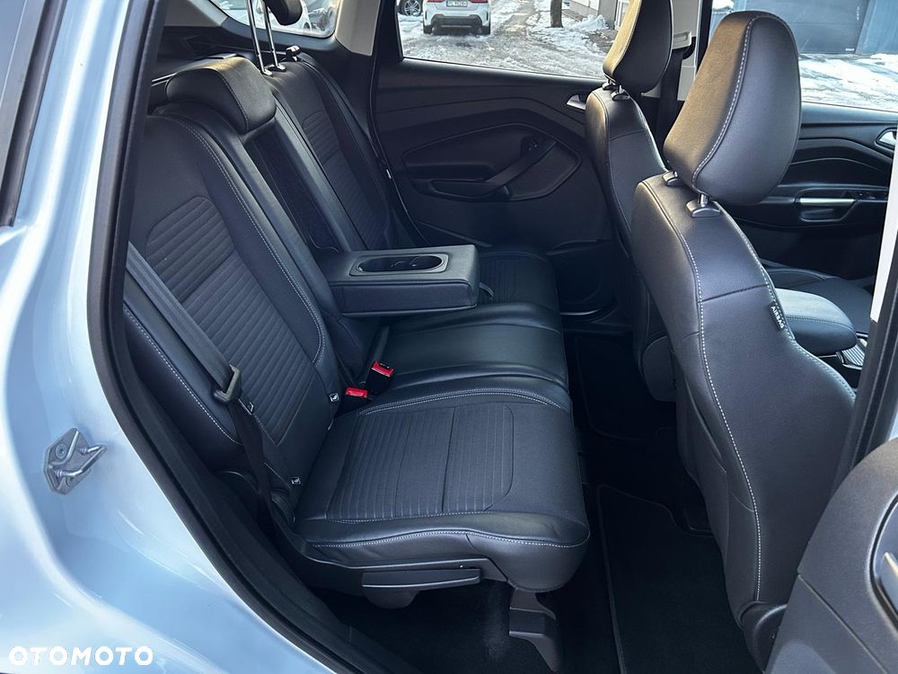 Ford Kuga 2.0 TDCi 4x4 Titanium - 31