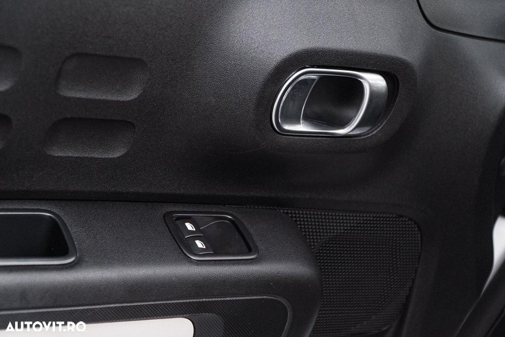 Citroën C3 1.2 PureTech S&S BVM5 Shine - 18