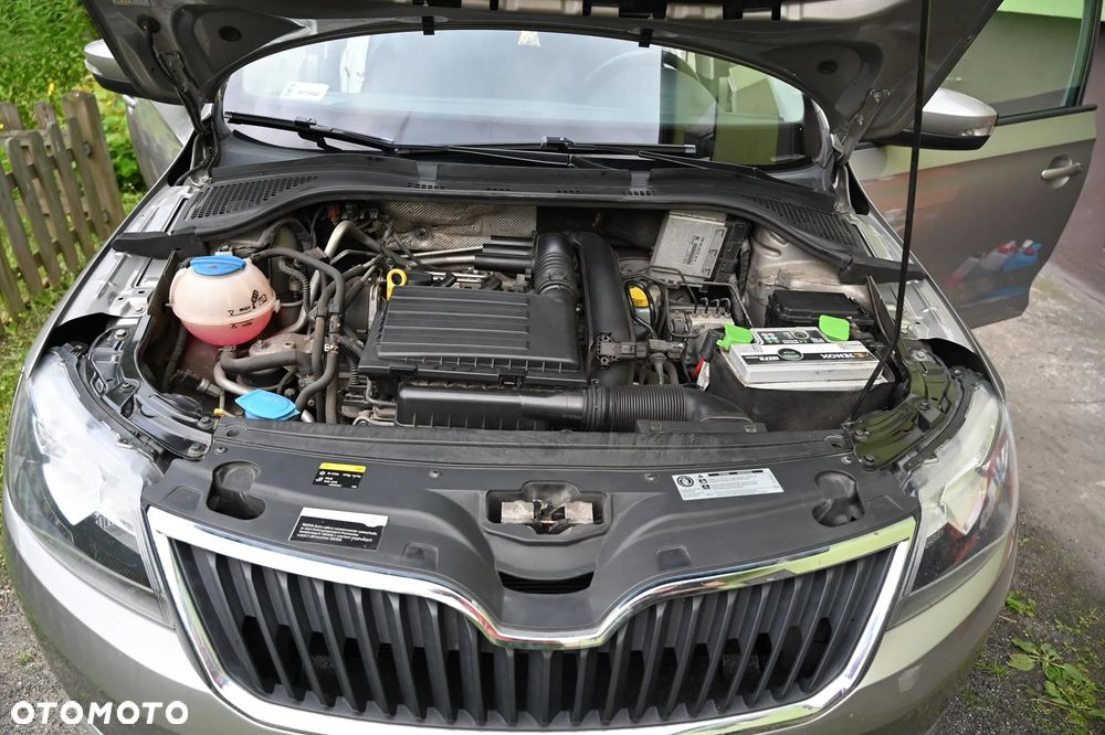 Skoda RAPID 1.2 TSI Ambition - 14