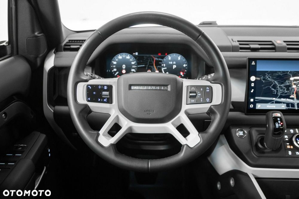 Land Rover Defender - 20