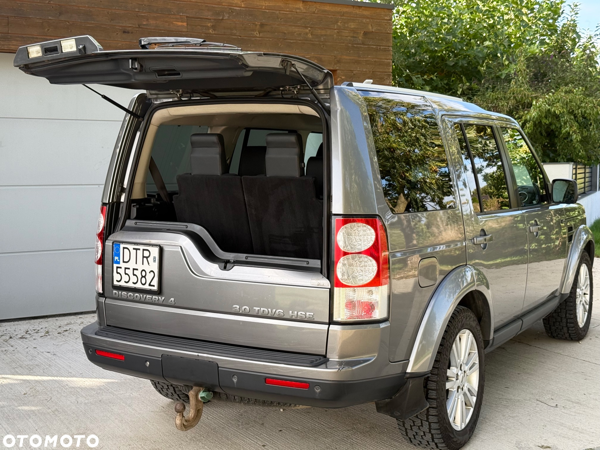 Land Rover Discovery IV 3.0D V6 HSE - 9