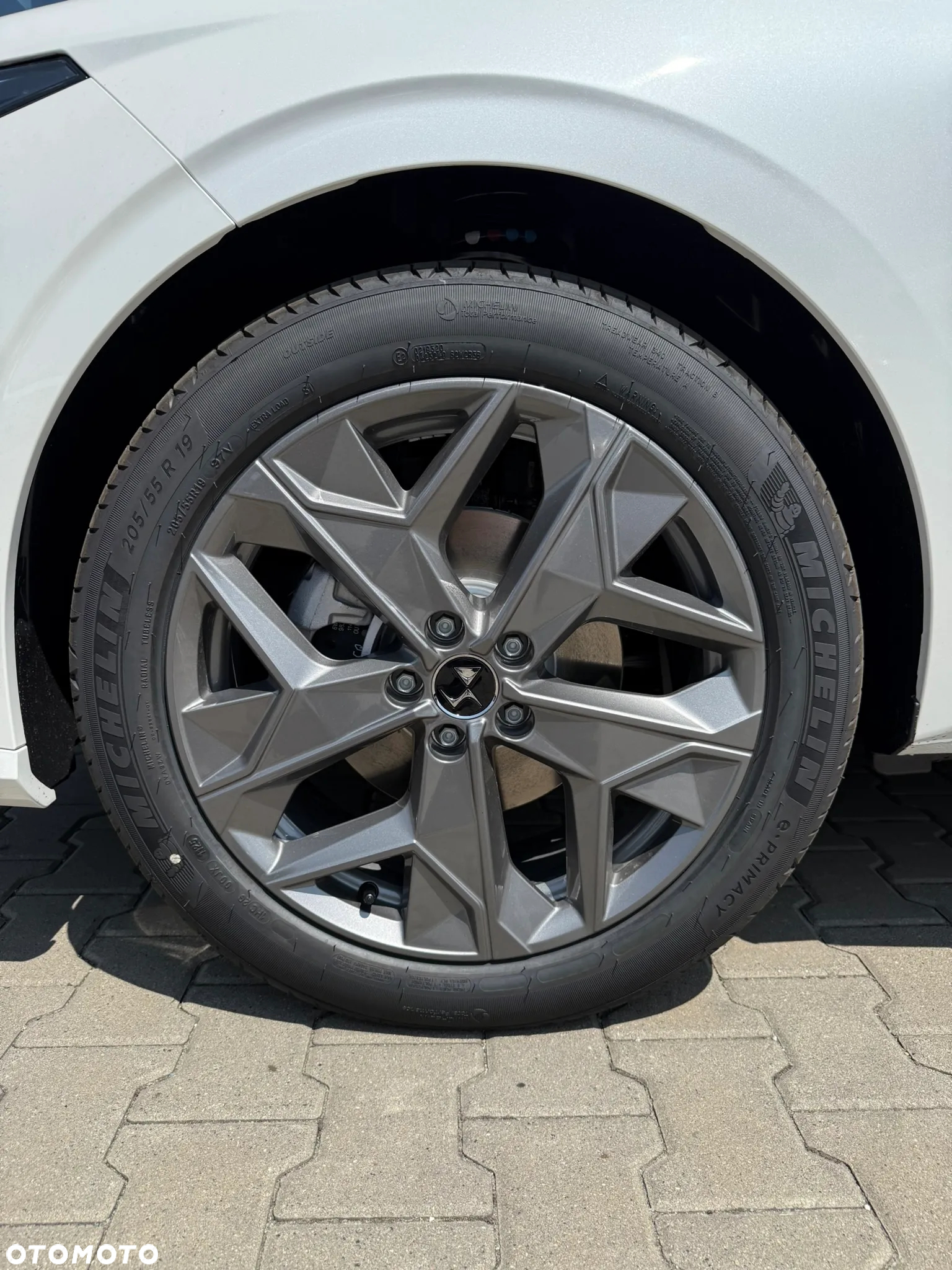 DS Automobiles DS 4 1.2 mHEV 136 Pallas eDCS6 - 7