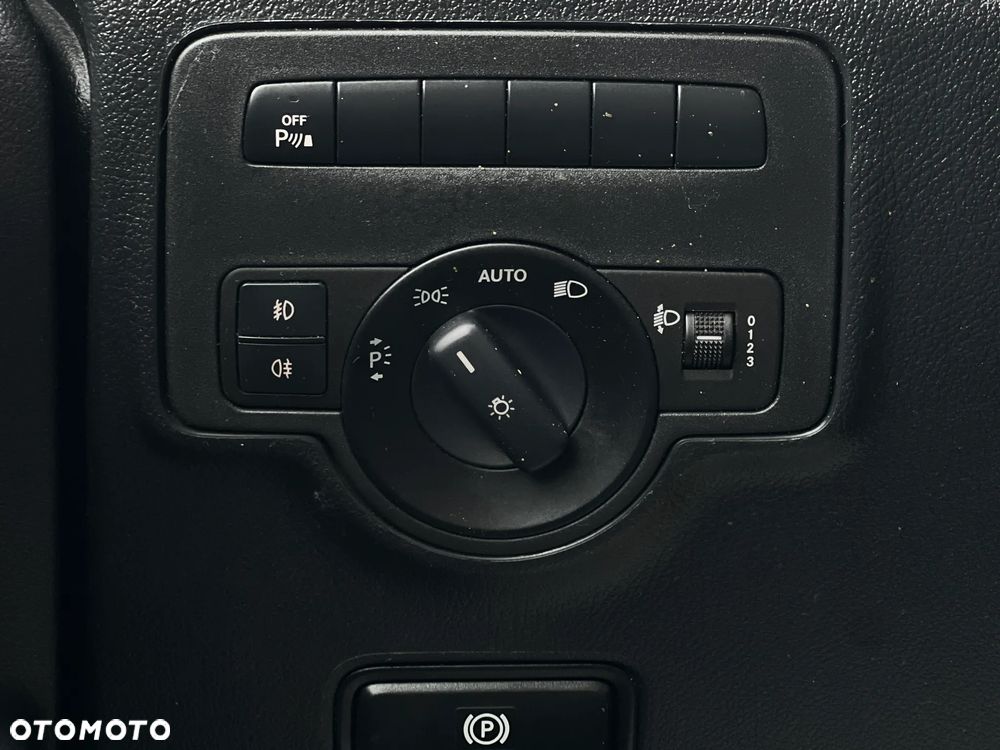 Mercedes-Benz Vito - 24