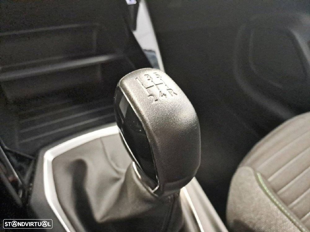 Peugeot 208 1.2 PureTech Active - 18