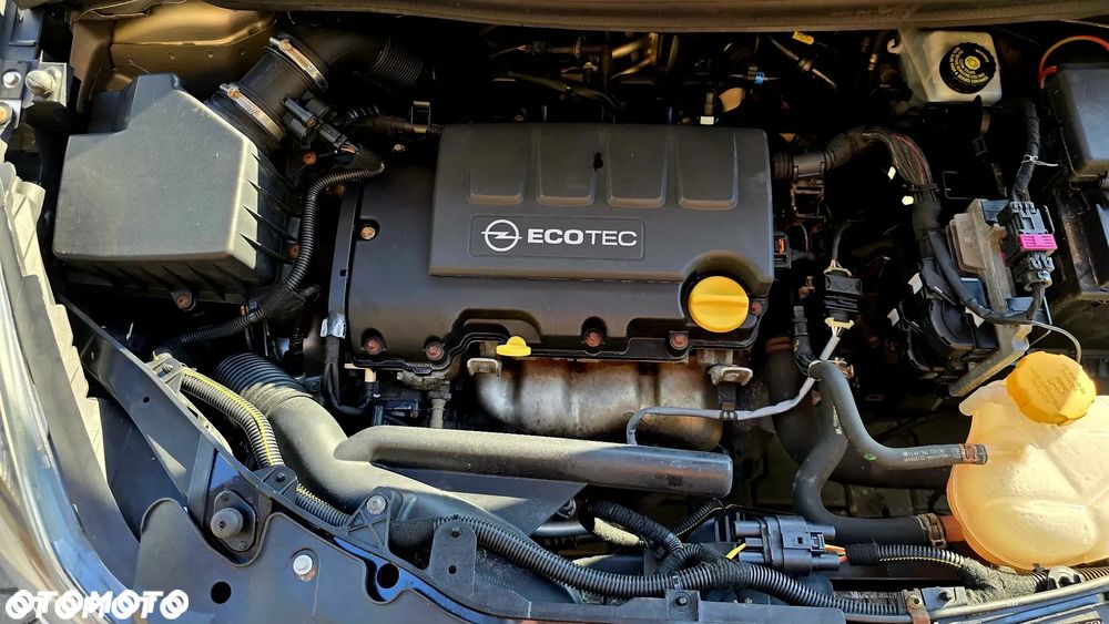 Opel Corsa 1.4 16V Innovation - 17