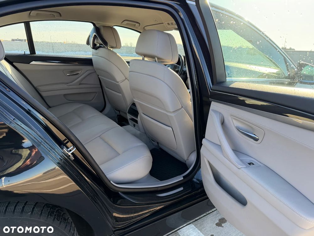 BMW Seria 5 535d xDrive - 18