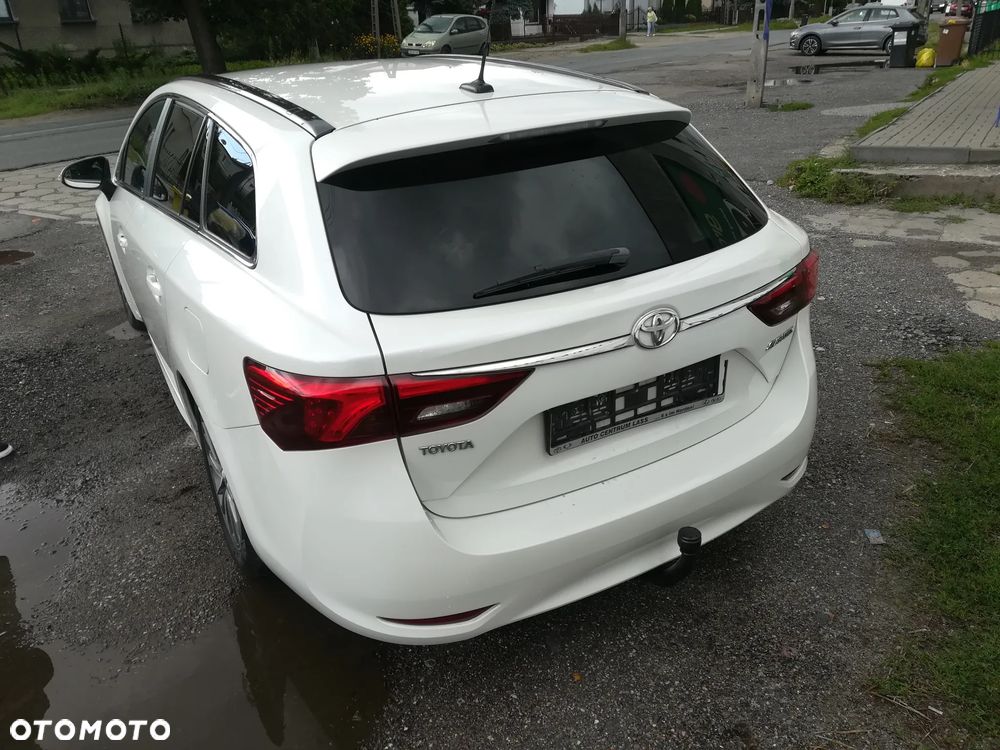 Toyota Avensis 1.8 Business Edition - 7