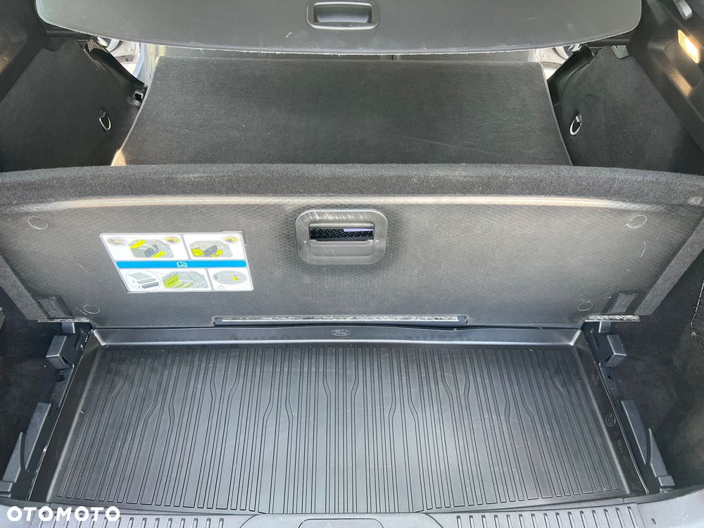 Ford Focus 1.5 EcoBlue Start-Stopp-System TITANIUM STYLE - 16