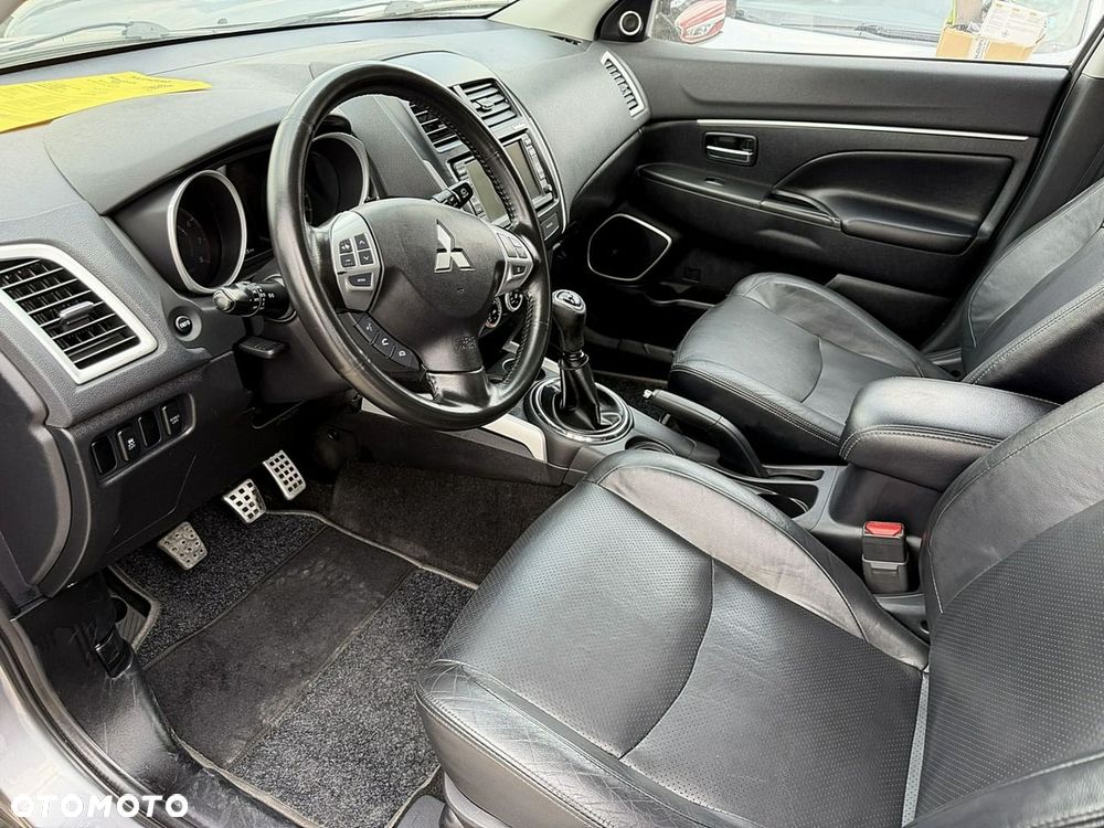 Mitsubishi ASX - 12