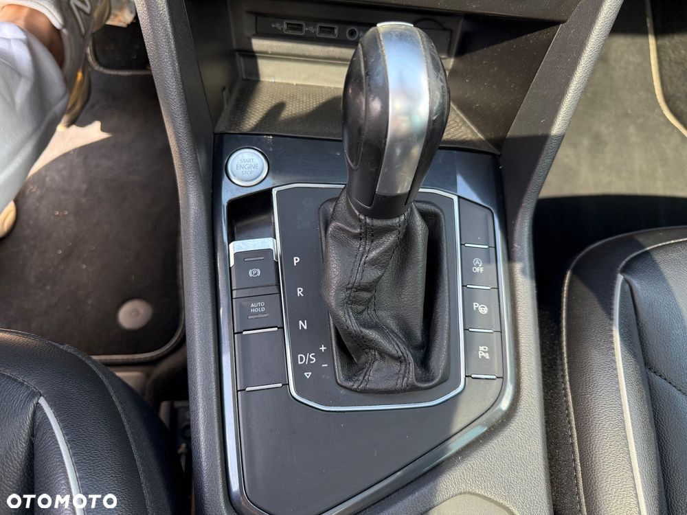 Volkswagen Tiguan - 16