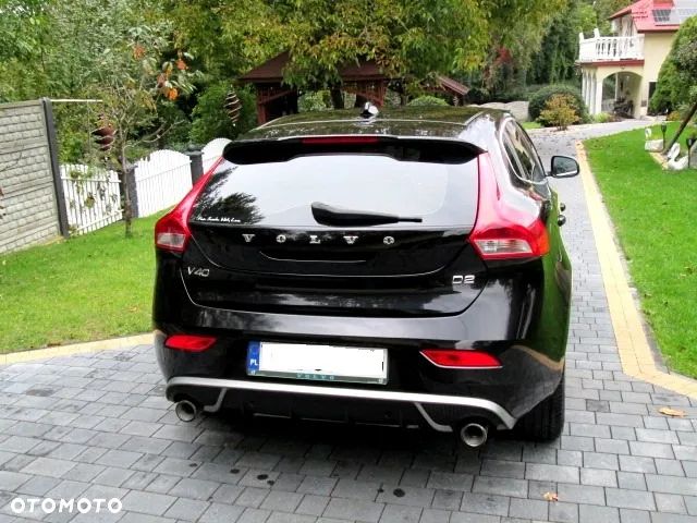Volvo V40 D2 R-Design - 5