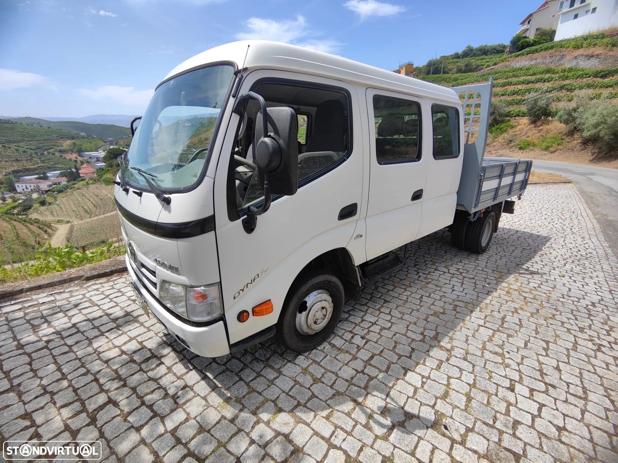 Toyota Dyna 3.0 D4d Diesel CT RD 9 lugares 109 cv / 80 kW 2009 1KD-FTV - 1