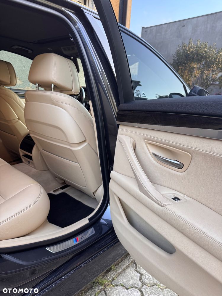 BMW Seria 5 535i - 22