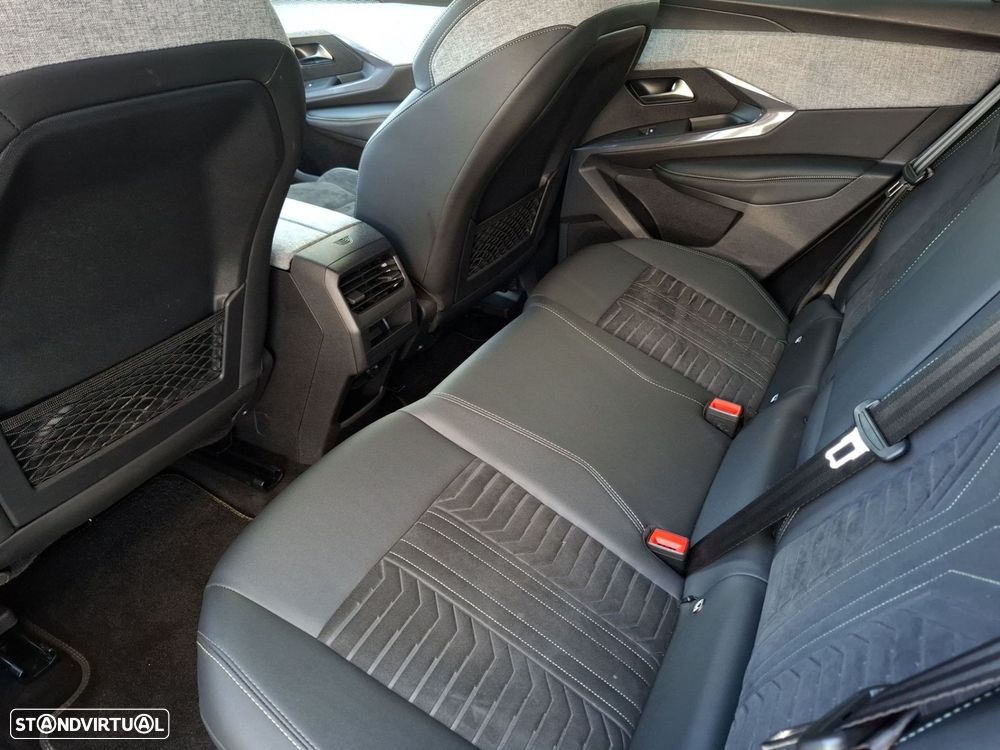Peugeot 3008 1.2 Hybrid GT e-DCS6 - 28
