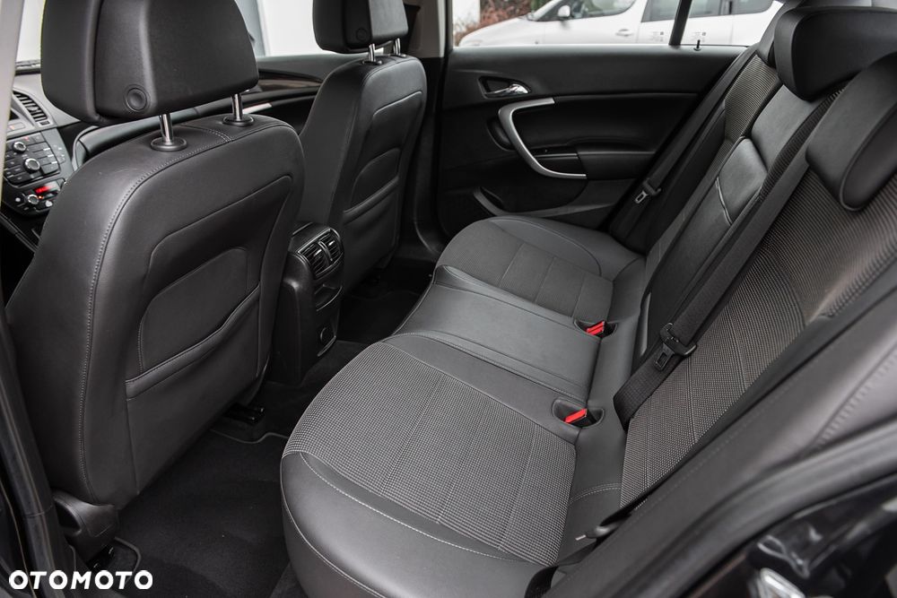 Opel Insignia - 23
