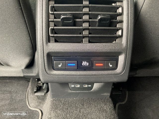 VW Golf Variant 2.0 TDi SCR DSG Style - 33