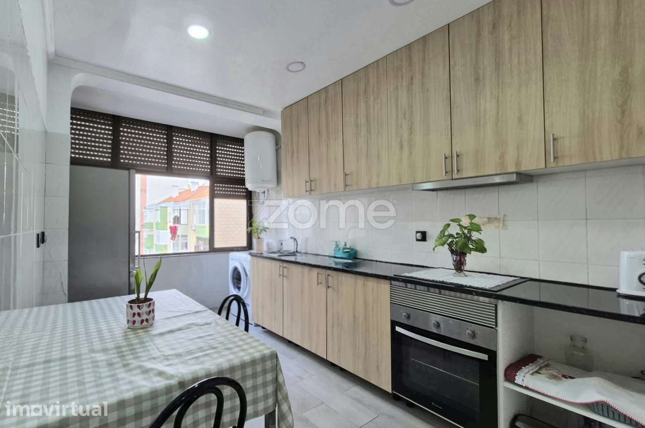 Apartamento T2 no Barreiro - Grande imagem: 2/15