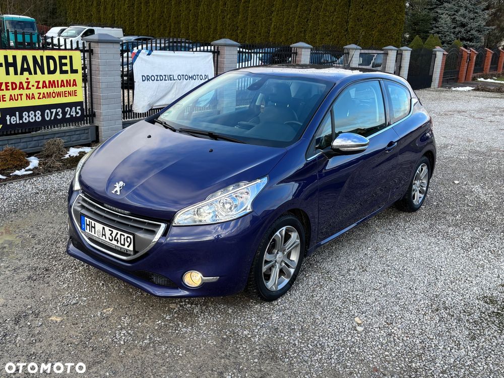 Peugeot 208 - 5