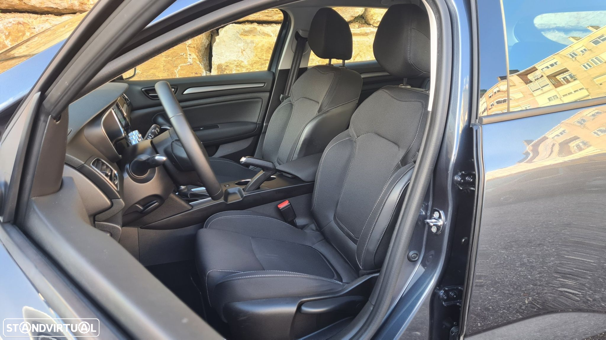 Renault Mégane 1.5 Blue dCi Intens EDC - 32