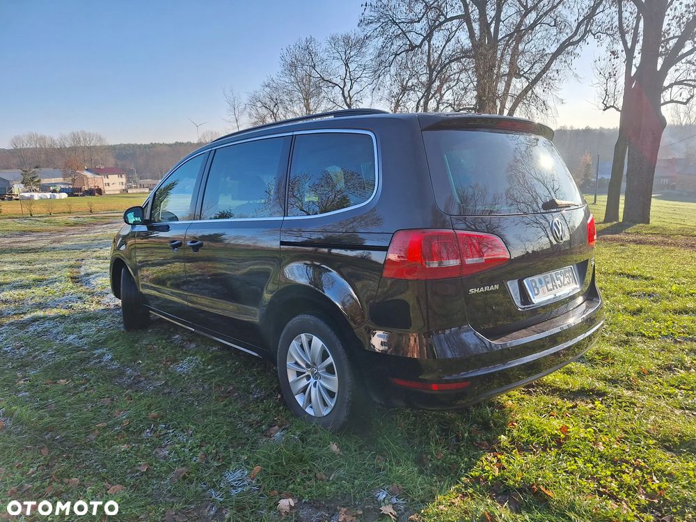 Volkswagen Sharan 2.0 TDI DPF BlueMotion Comfortline - 4
