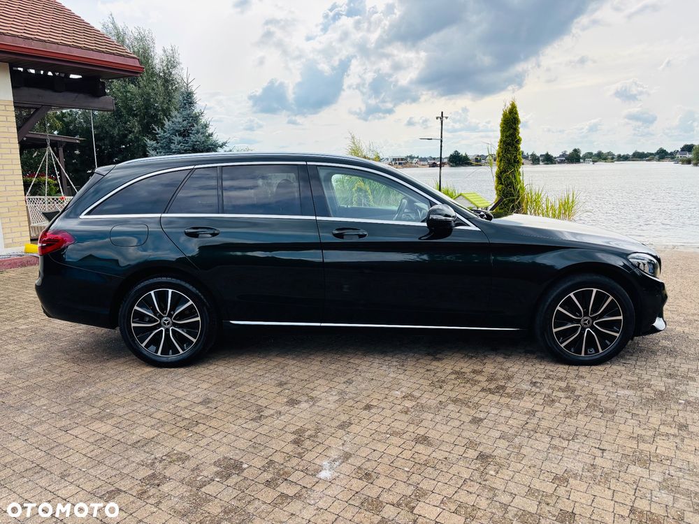 Mercedes-Benz Klasa C 220 d 4Matic T 9G-TRONIC Avantgarde - 9