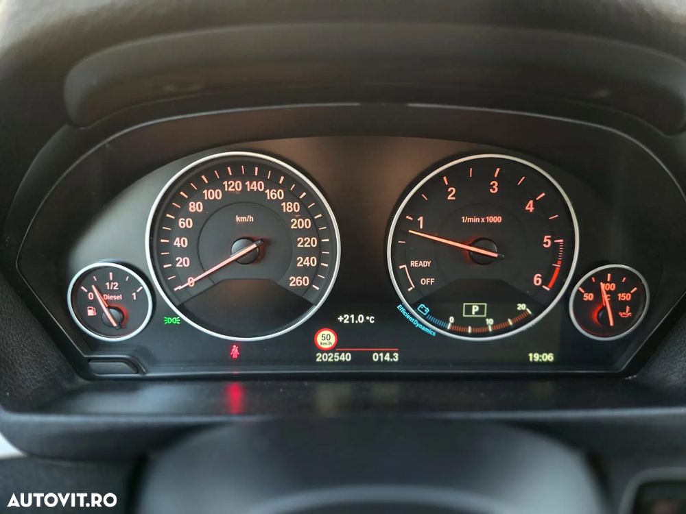 BMW Seria 3 320d Touring Aut. Advantage - 7