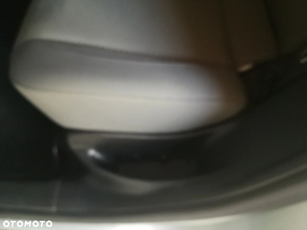 Seat Toledo 2.0 TDI Stylance - 12