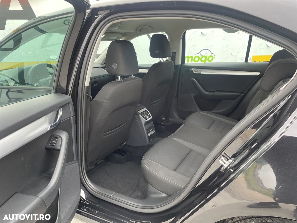 Skoda Octavia 2.0 TDI Style - 7