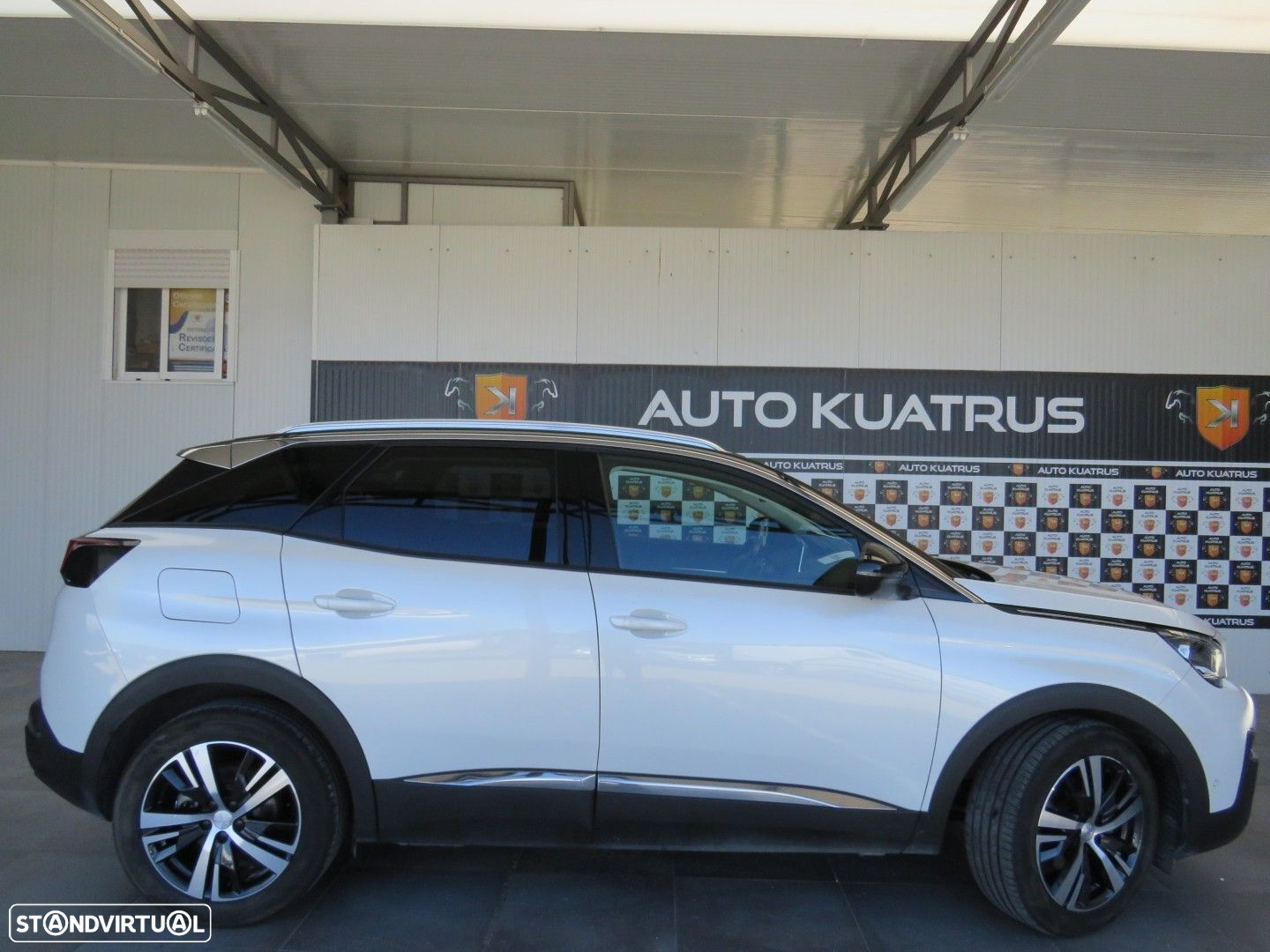 Peugeot 3008 1.5 BlueHDi Allure EAT8 - 29