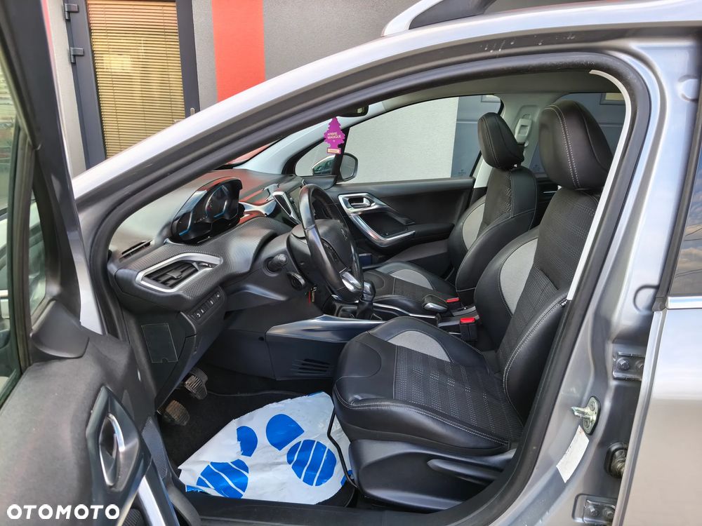 Peugeot 2008 1.2 VTi Allure - 5