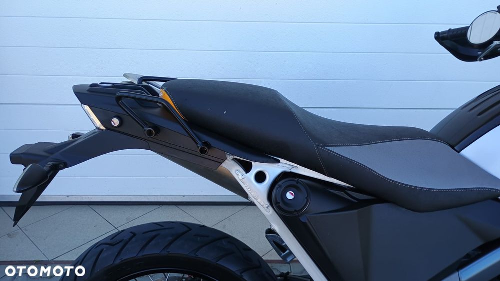 BMW G - 27