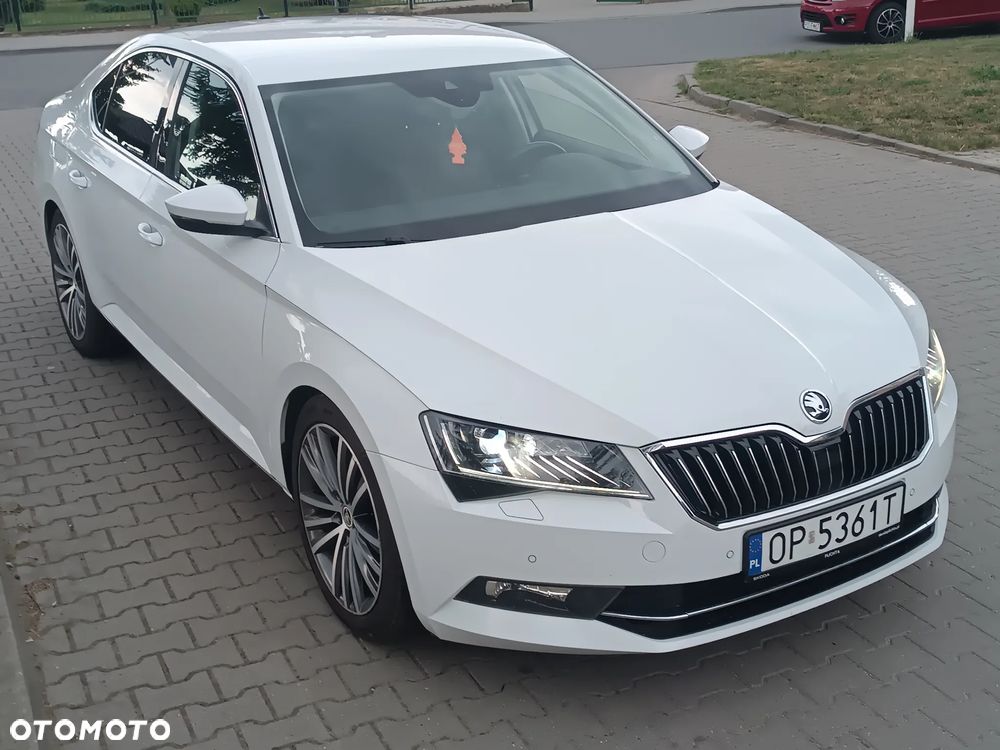 Skoda Superb 2.0 TDI 4x4 DSG Sportline - 6