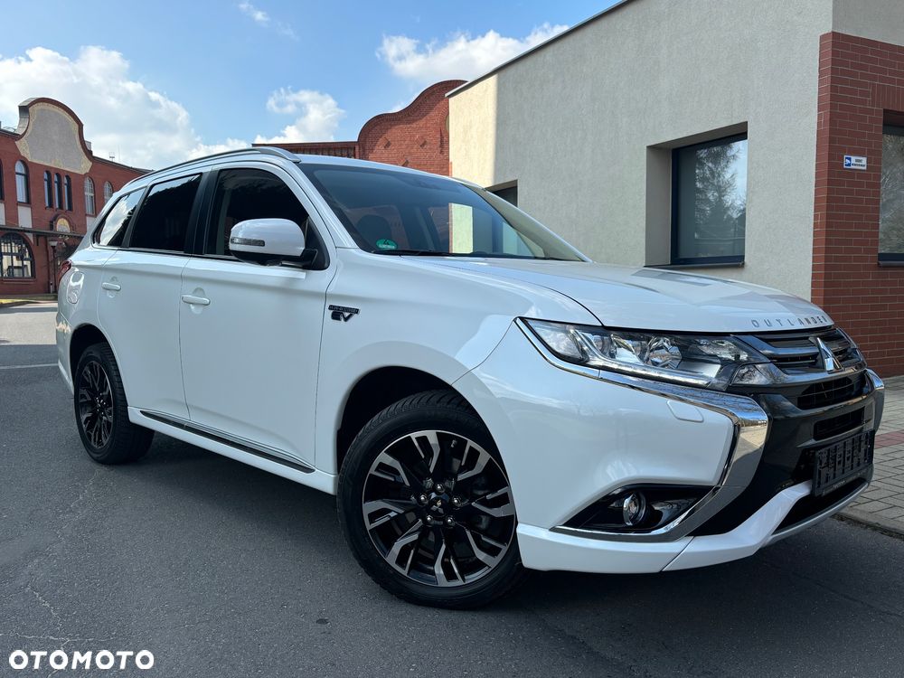 Mitsubishi Outlander 2.0 4WD Top - 1