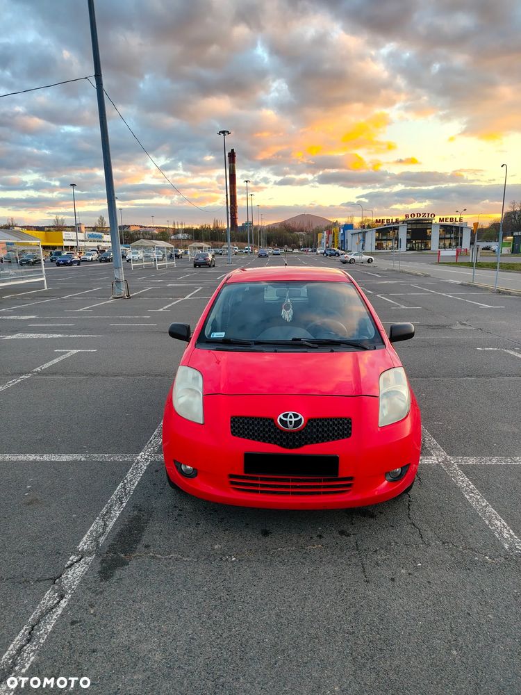 Toyota Yaris 1.0 Terra - 6