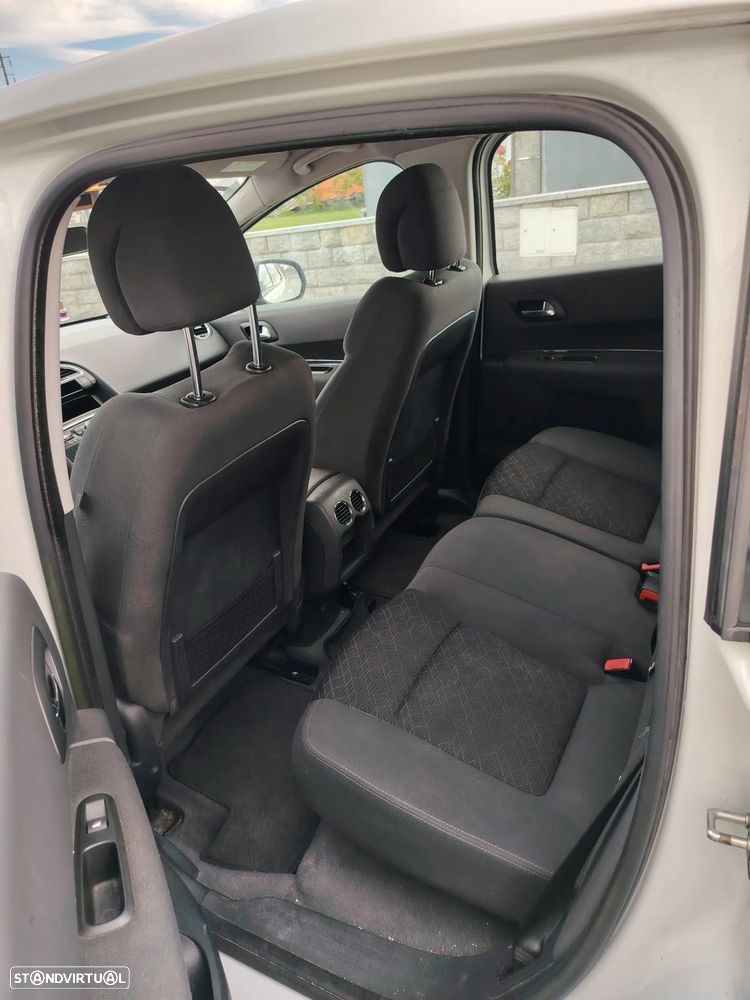 Peugeot 3008 1.6 BlueHDi Style - 13