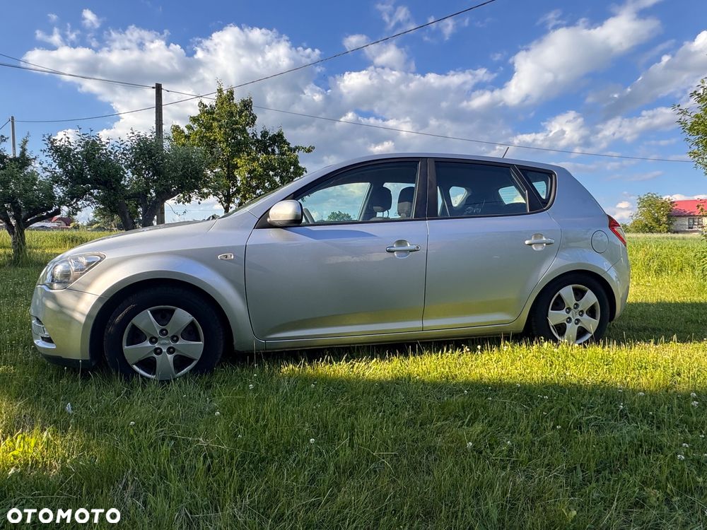 Kia Ceed 1.4 Comfort - 1