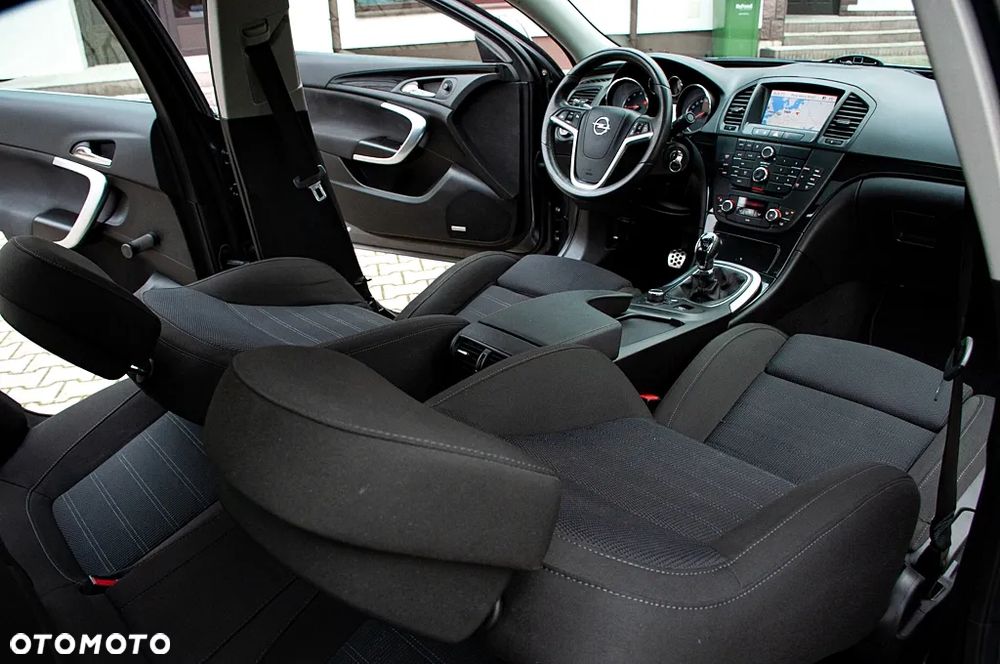 Opel Insignia 1.6 Turbo Sport - 38