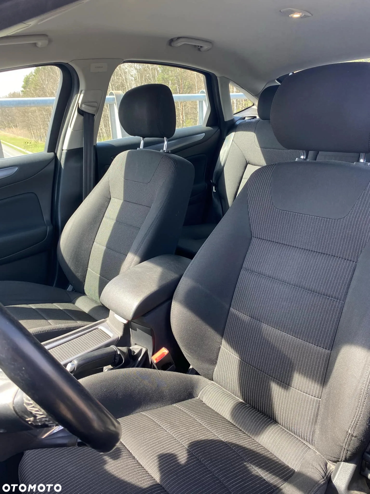 Ford Mondeo 2.0 TDCi Titanium - 12