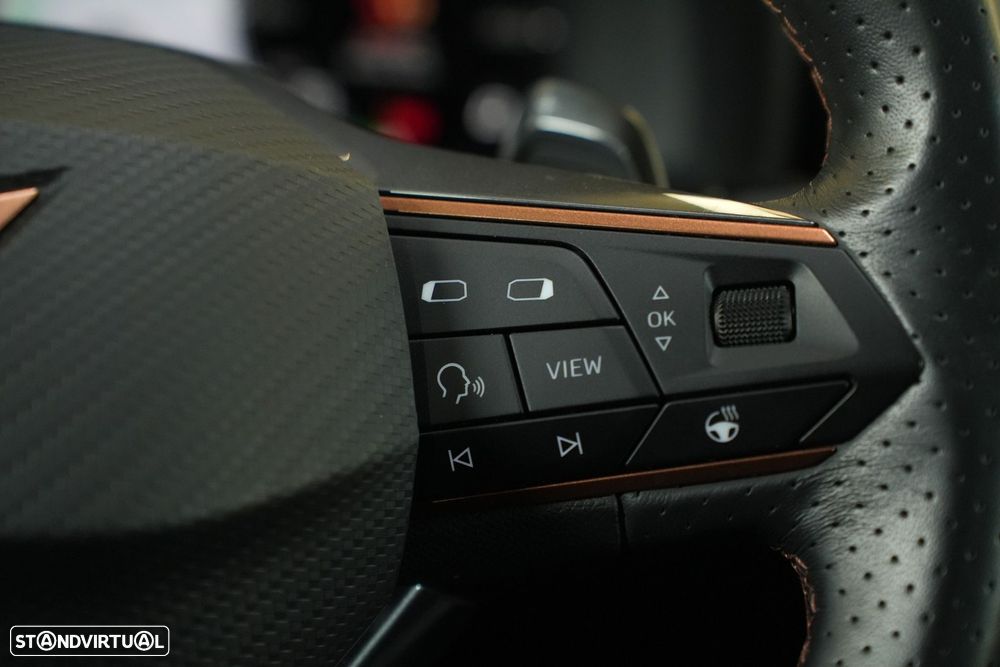 Cupra Leon 1.4 e-Hybrid MID DSG - 25