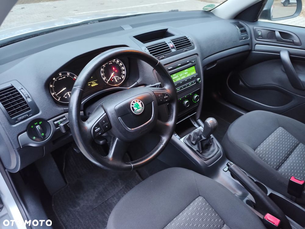 Skoda Octavia 1.6 Team Edition - 21