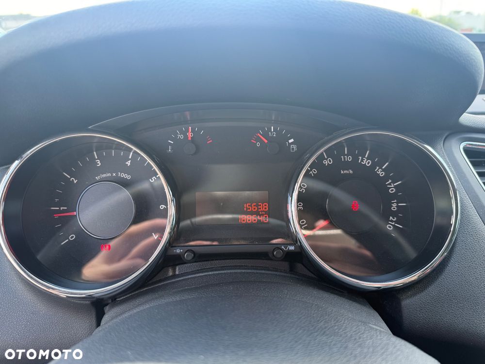 Peugeot 5008 1.6 Premium - 11