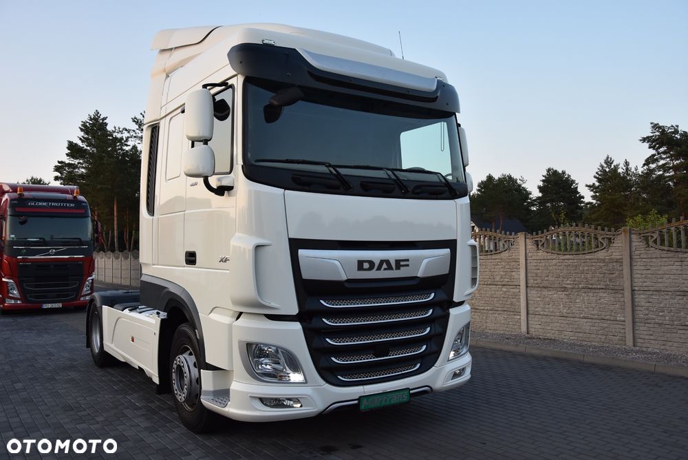 DAF XF 480 SPACE CAB STANDARD KLIMA POSTOJOWA XENON SALON POLSKA JEDEN WŁAŚCICIEL SERWISOWANY BARDZO DOBRY STAN ! ! ! - 3