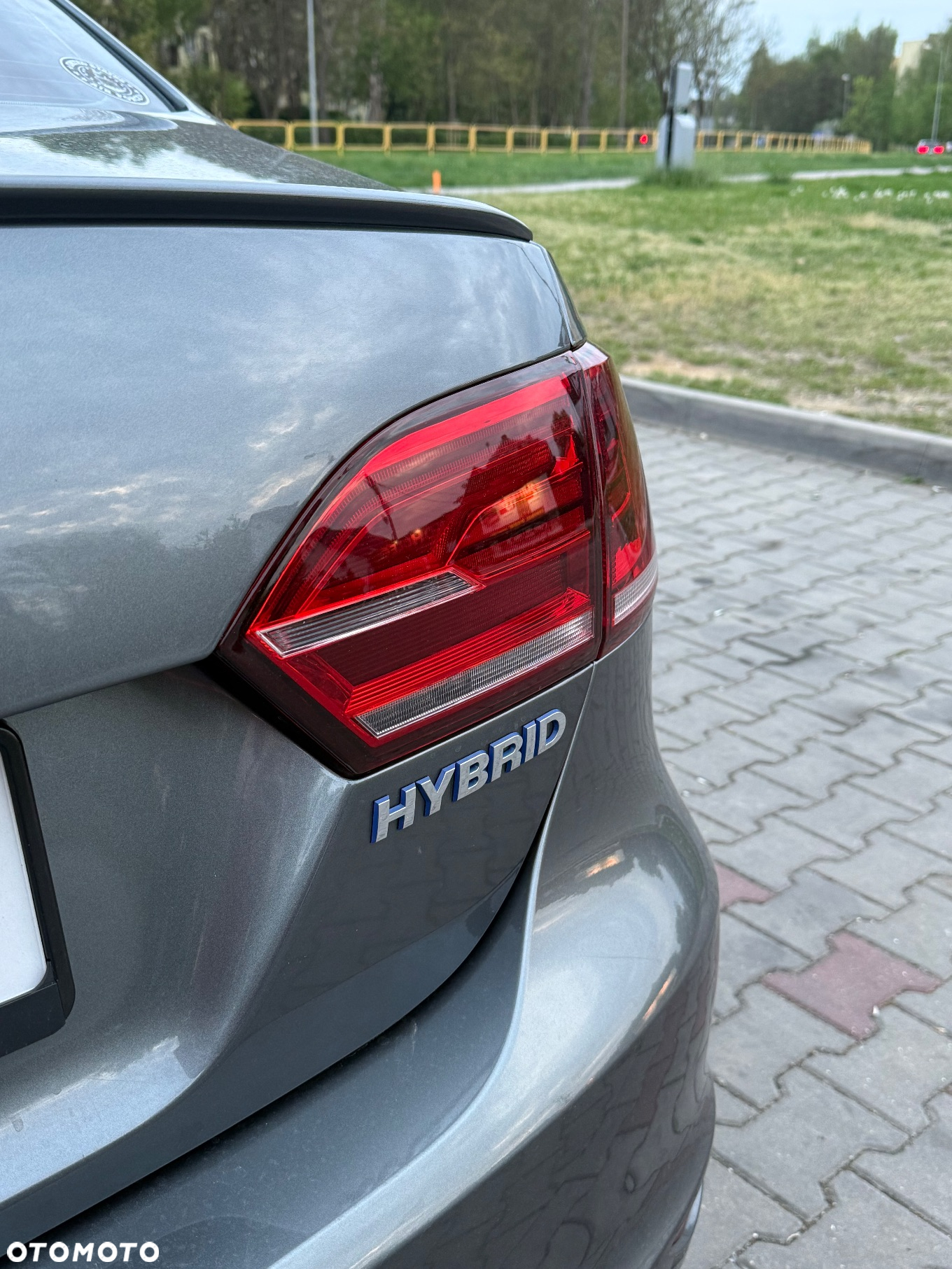 Volkswagen Jetta 1.4 Hybrid DSG Comfortline - 4