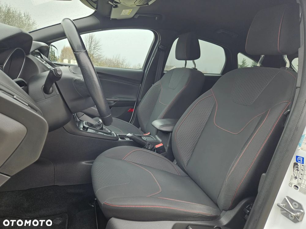 Ford Focus 1.5 EcoBoost STart-Stopp-System ST-LINE - 33