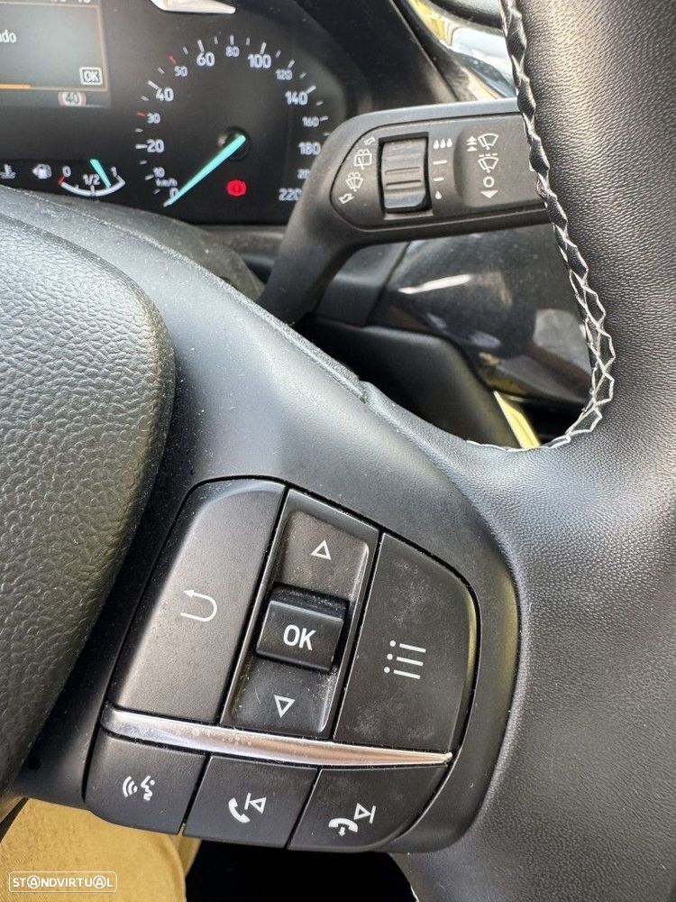 Ford Puma 1.0 EcoBoost MHEV Titanium Design - 10