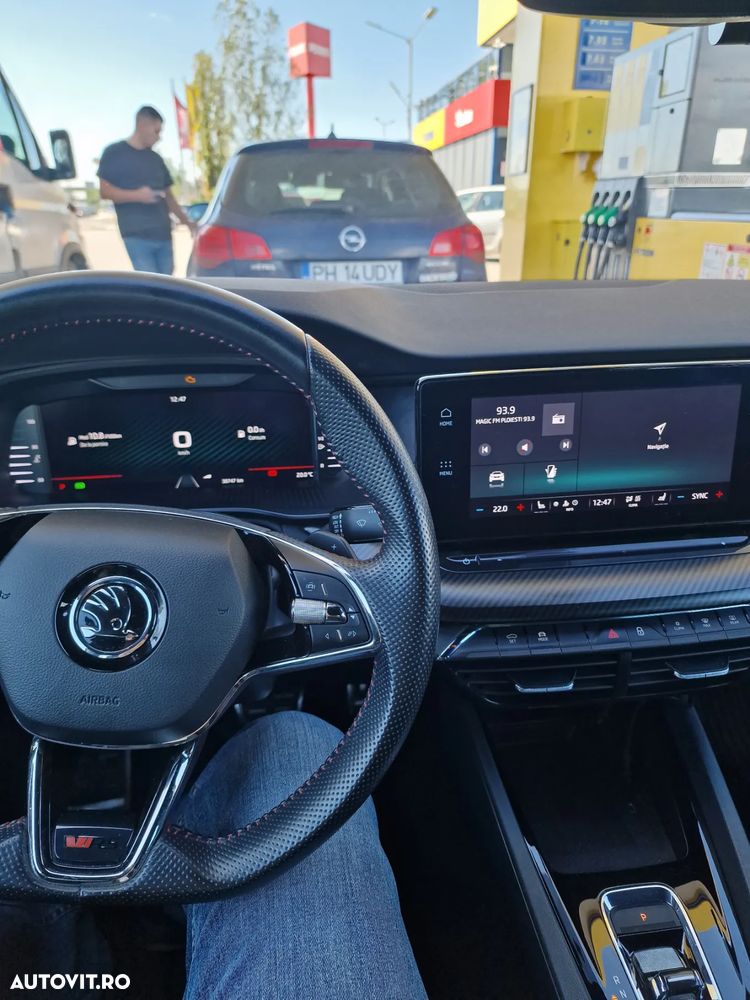 Skoda Octavia 2.0 245 TSI DSG RS - 4