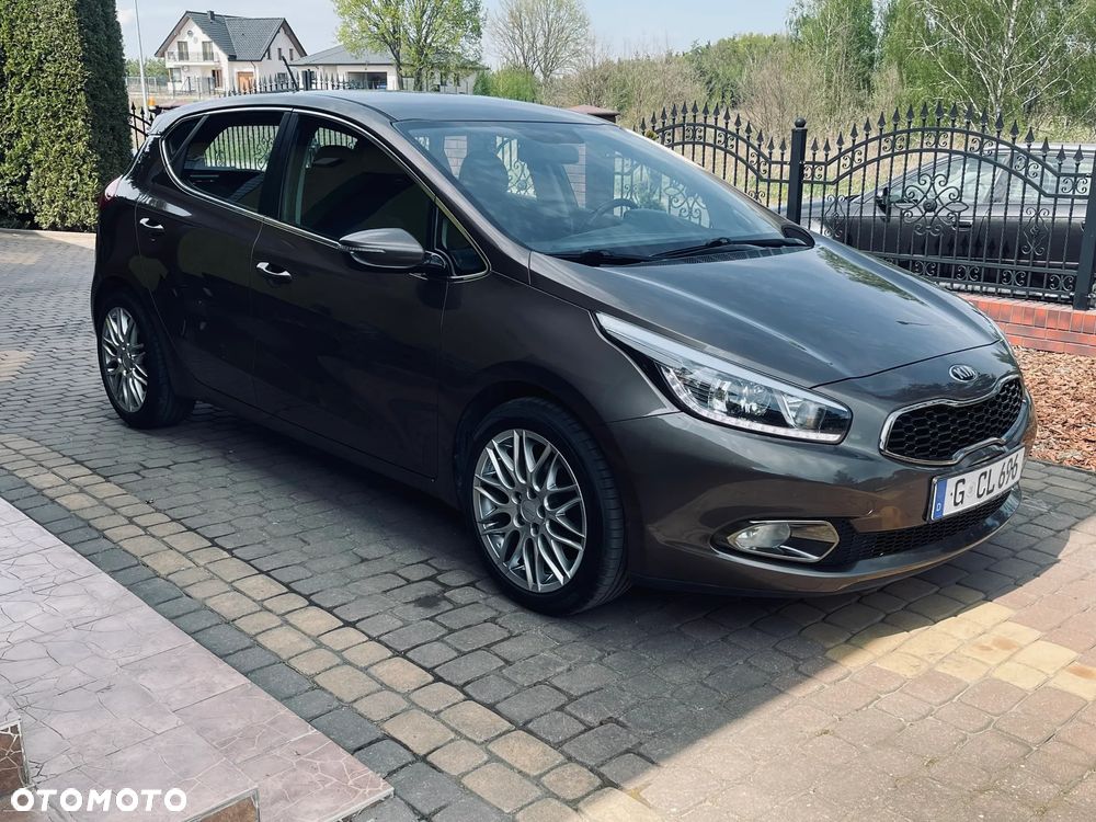 Kia Ceed - 1