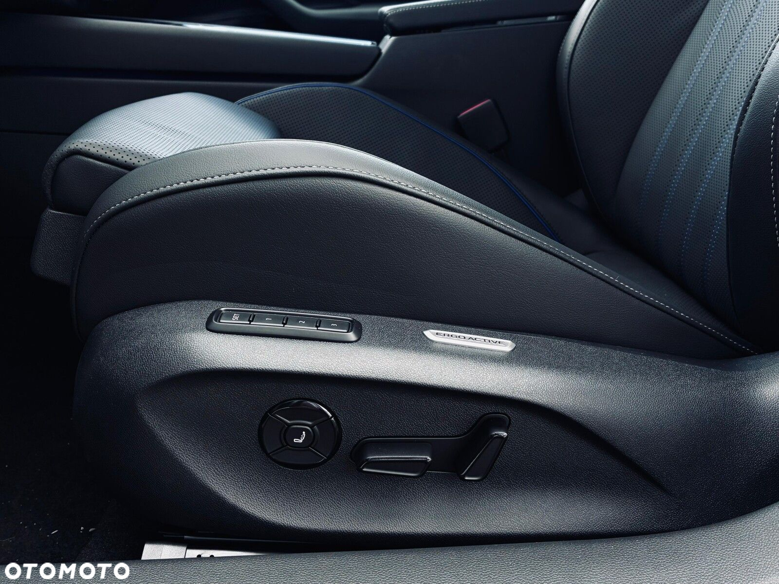Volkswagen Passat - 32
