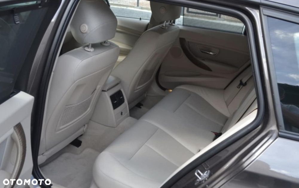 BMW Seria 3 318d Modern Line - 4